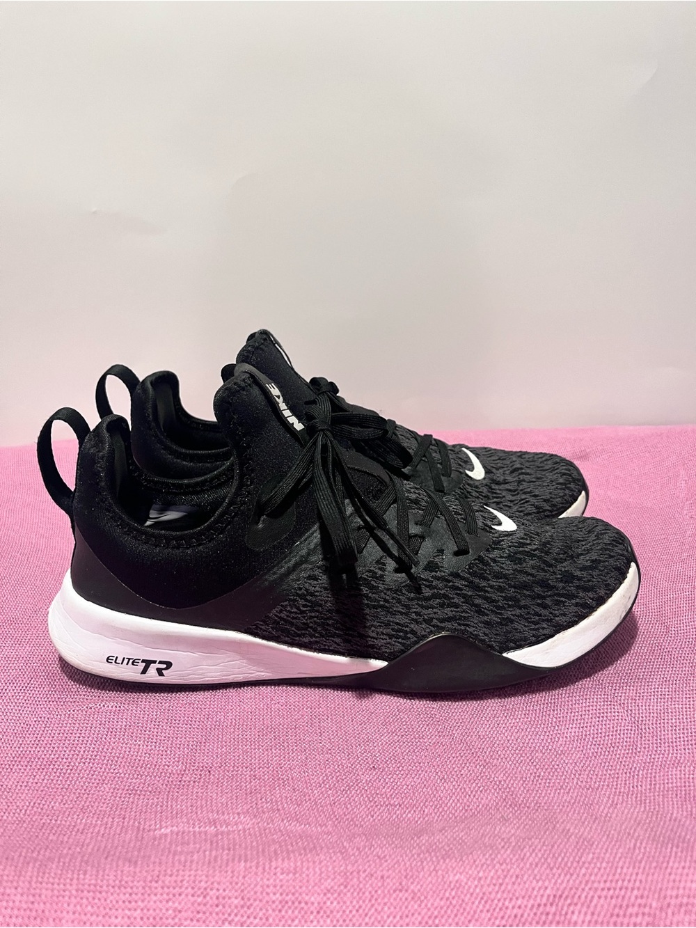 Nike Elite TR training sneakers size 8.5 - Picture 2 of 8